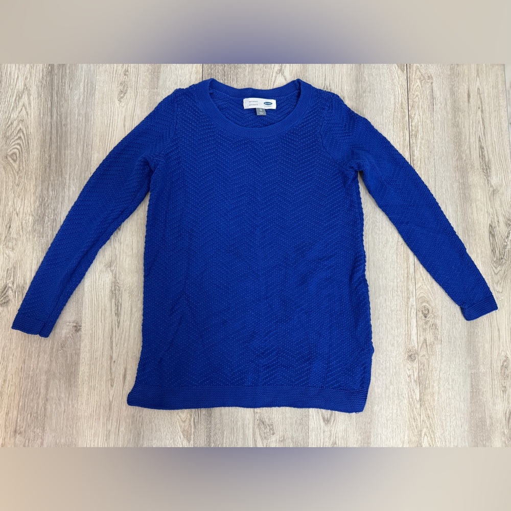 Old navy xs maternity blue sweater